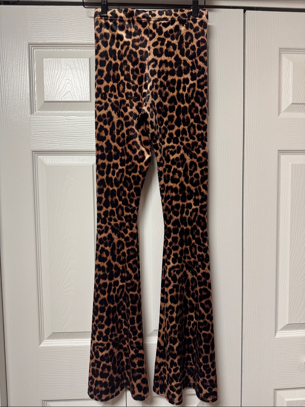 *NEVER WORN* Blackmilk Velvet High-waisted Flare Pants - Picture 5 of 6